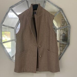 Zara women’s camel Vest